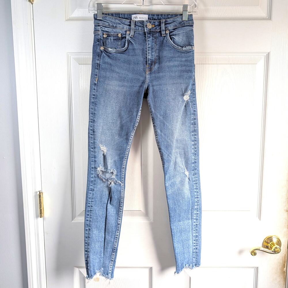 Zara Distressed Ankle Skinny Jeans Raw Frayed Hem Size US 2 (EUR 34)